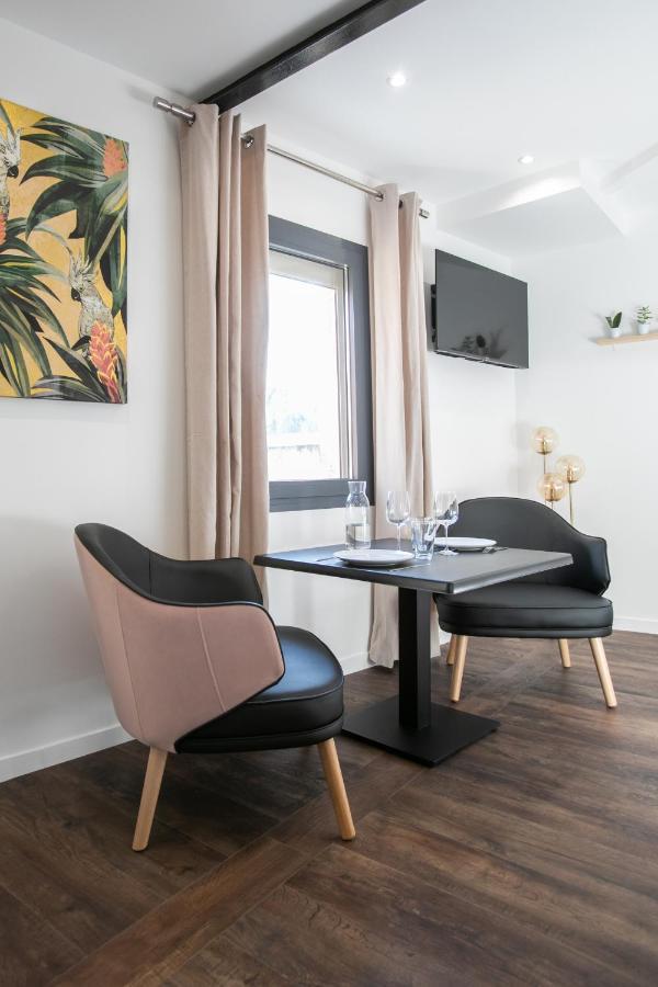 Le Maleville - Appartements De Standing Perigueux Bagian luar foto