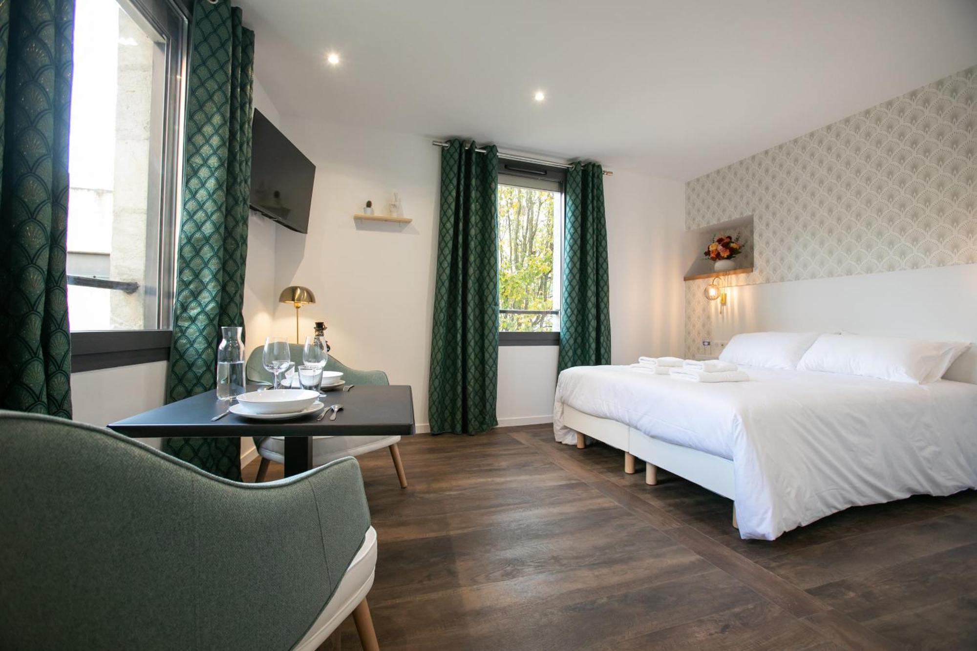 Le Maleville - Appartements De Standing Perigueux Bagian luar foto